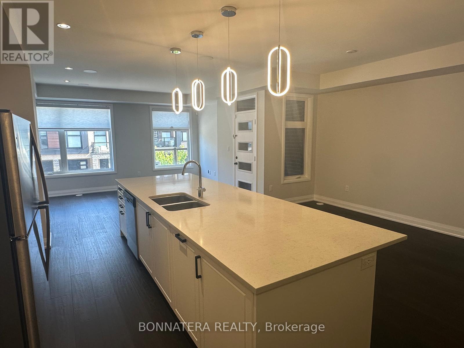 2461 Belt Lane, Oakville, Ontario  L6M 5L9 - Photo 16 - W12324805
