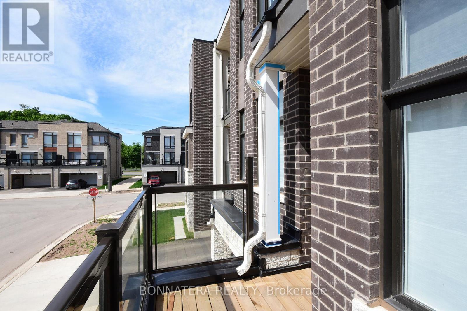 2461 Belt Lane, Oakville, Ontario  L6M 5L9 - Photo 24 - W12324805