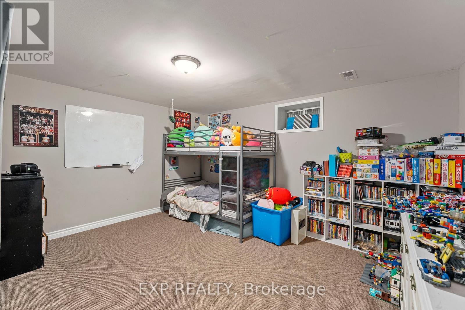 1109 Ravenshoe Road, East Gwillimbury, Ontario  L9P 1R2 - Photo 37 - N12393957