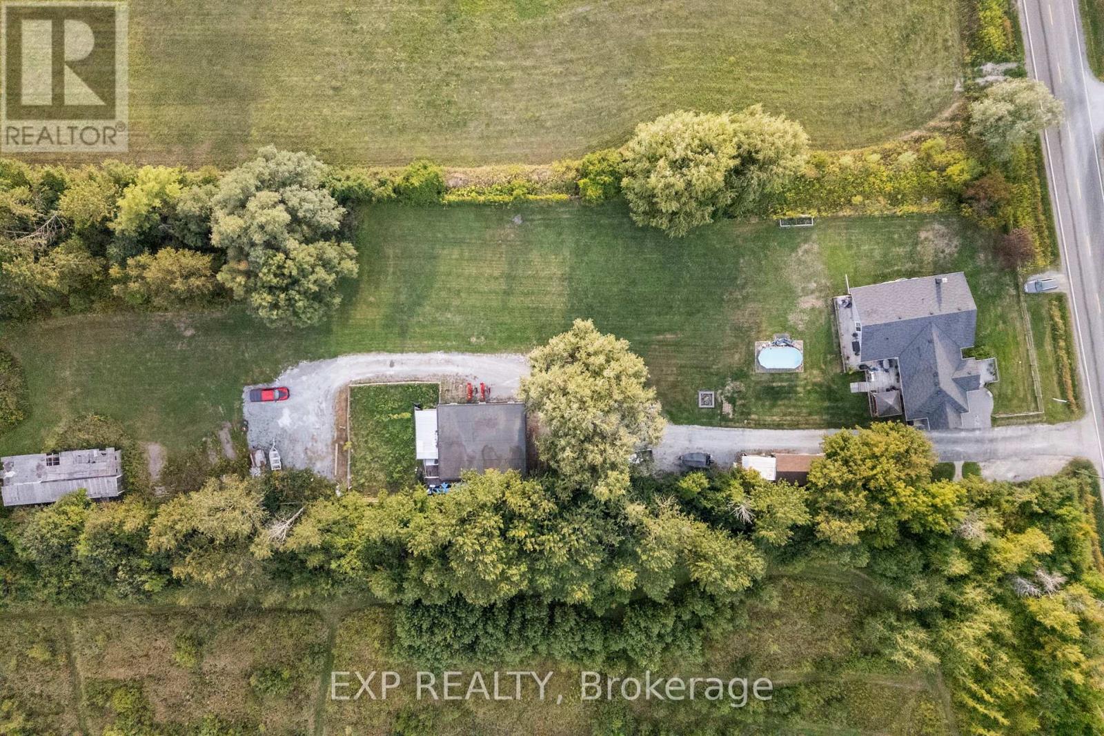 1109 Ravenshoe Road, East Gwillimbury, Ontario  L9P 1R2 - Photo 4 - N12393957