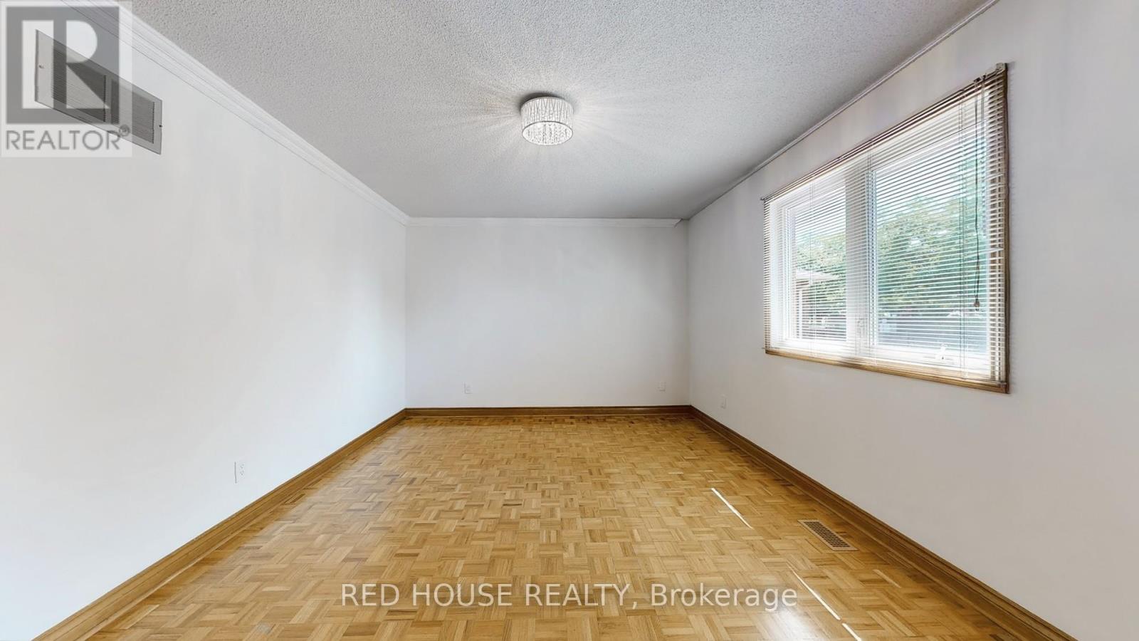 1 Dante Court, Vaughan, Ontario  L4L 7V4 - Photo 13 - N12394004