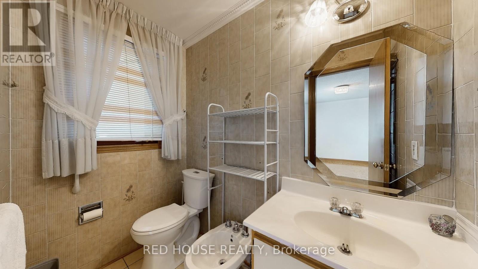 1 Dante Court, Vaughan, Ontario  L4L 7V4 - Photo 14 - N12394004