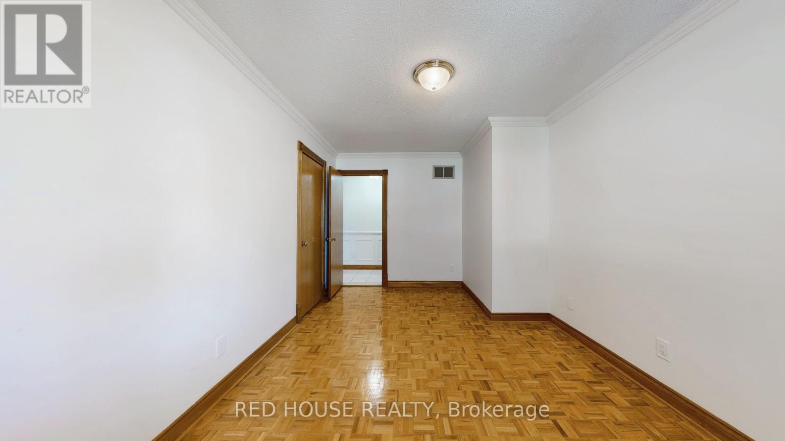 1 Dante Court, Vaughan, Ontario  L4L 7V4 - Photo 16 - N12394004