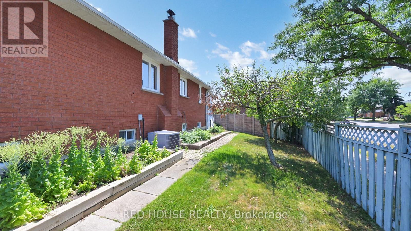 1 Dante Court, Vaughan, Ontario  L4L 7V4 - Photo 36 - N12394004