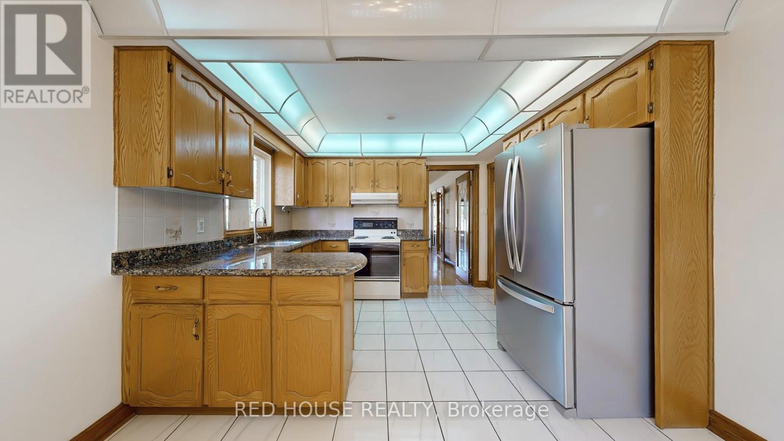 1 Dante Court, Vaughan, Ontario  L4L 7V4 - Photo 8 - N12394004