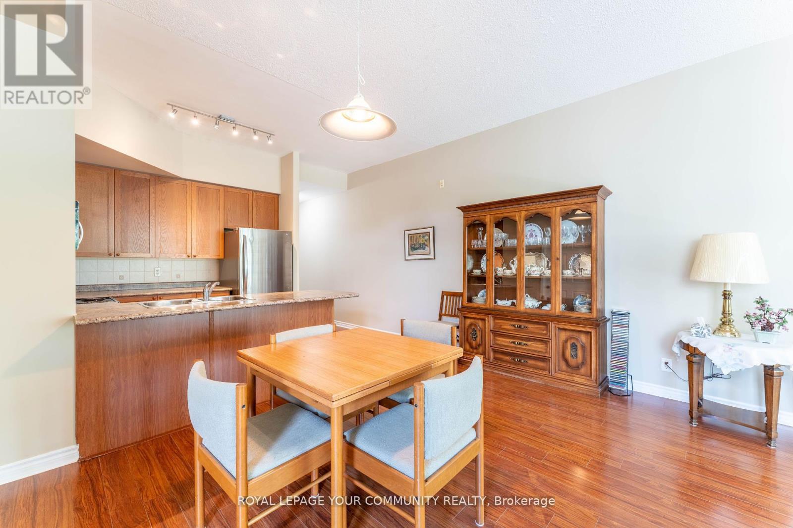 110 - 11121 Yonge Street, Richmond Hill, Ontario  L4C 0S7 - Photo 5 - N12394013