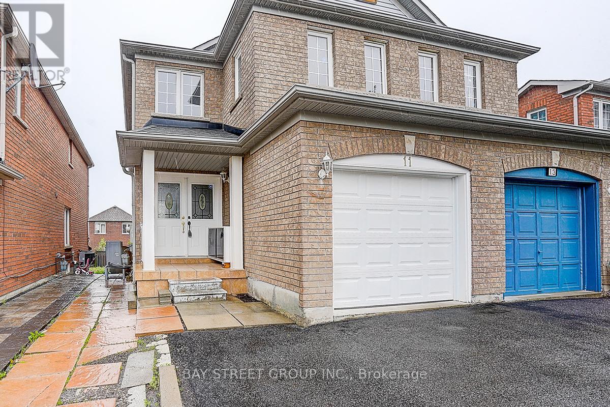 11 Tara Crescent, Markham, Ontario  L3S 4S7 - Photo 2 - N12394043