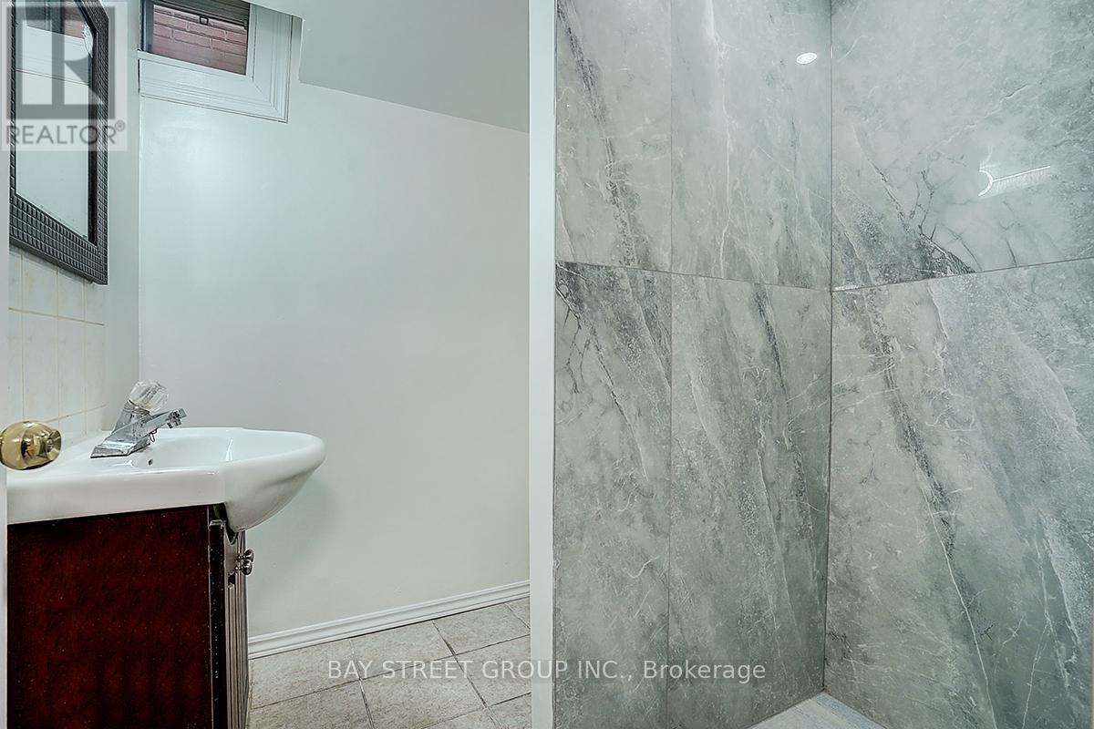 11 Tara Crescent, Markham, Ontario  L3S 4S7 - Photo 31 - N12394043