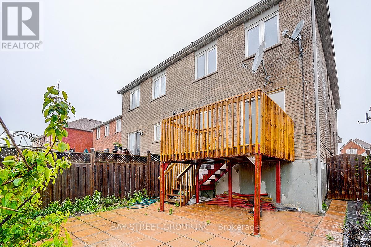 11 Tara Crescent, Markham, Ontario  L3S 4S7 - Photo 32 - N12394043