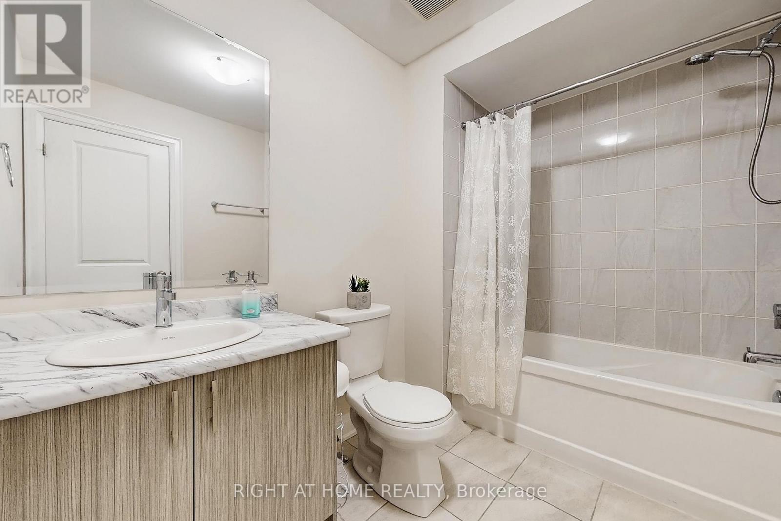 46 Prunella Crescent, East Gwillimbury, Ontario  L9N 0S7 - Photo 27 - N12394044