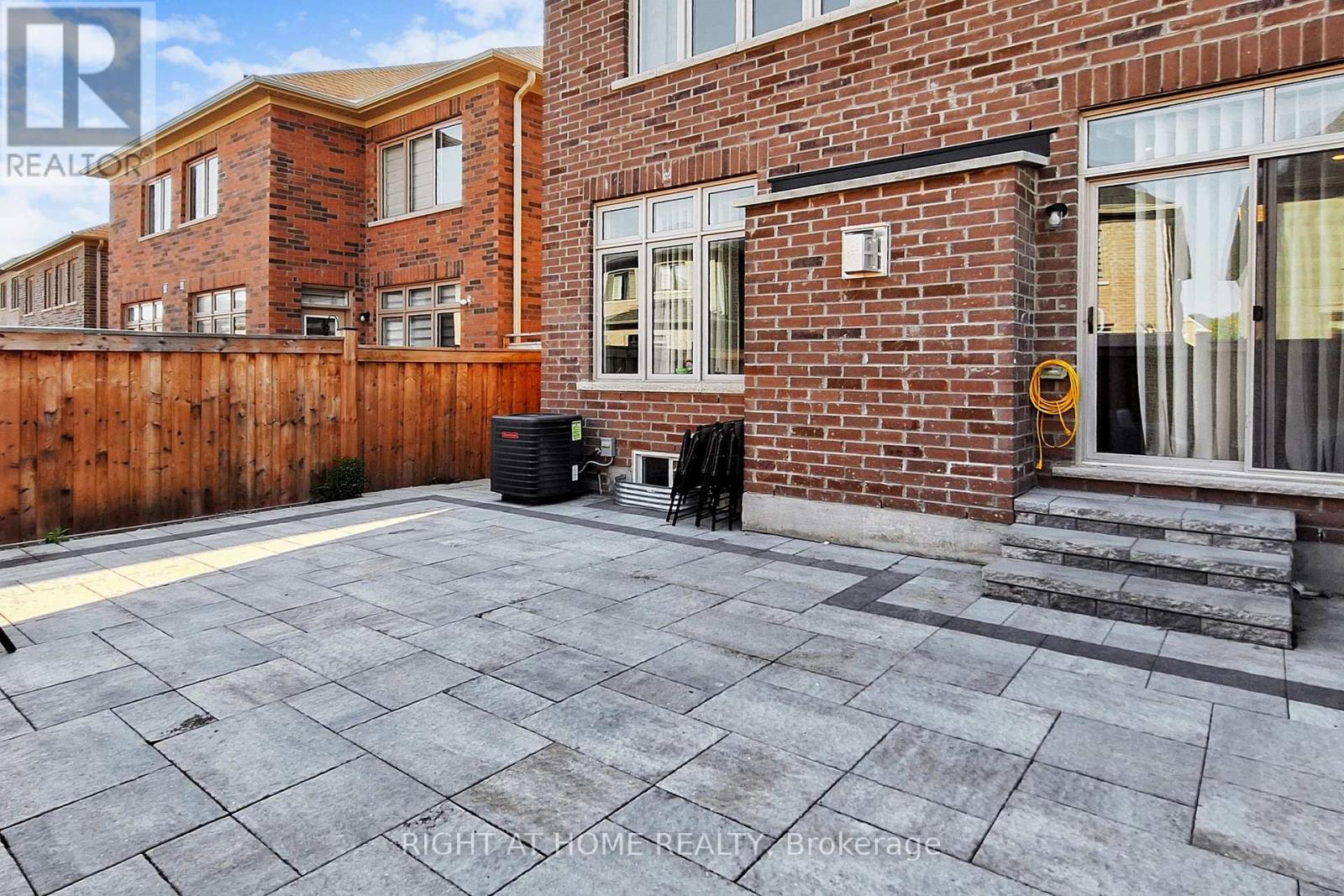 46 Prunella Crescent, East Gwillimbury, Ontario  L9N 0S7 - Photo 43 - N12394044
