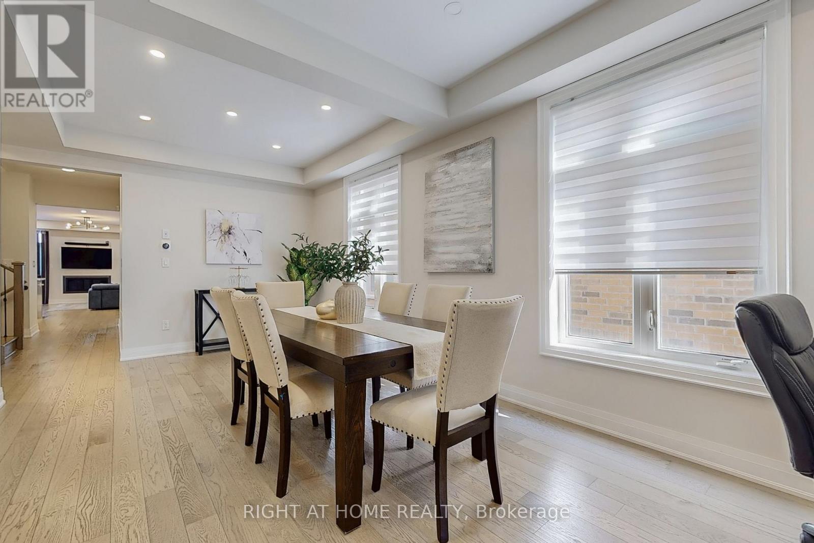 46 Prunella Crescent, East Gwillimbury, Ontario  L9N 0S7 - Photo 7 - N12394044