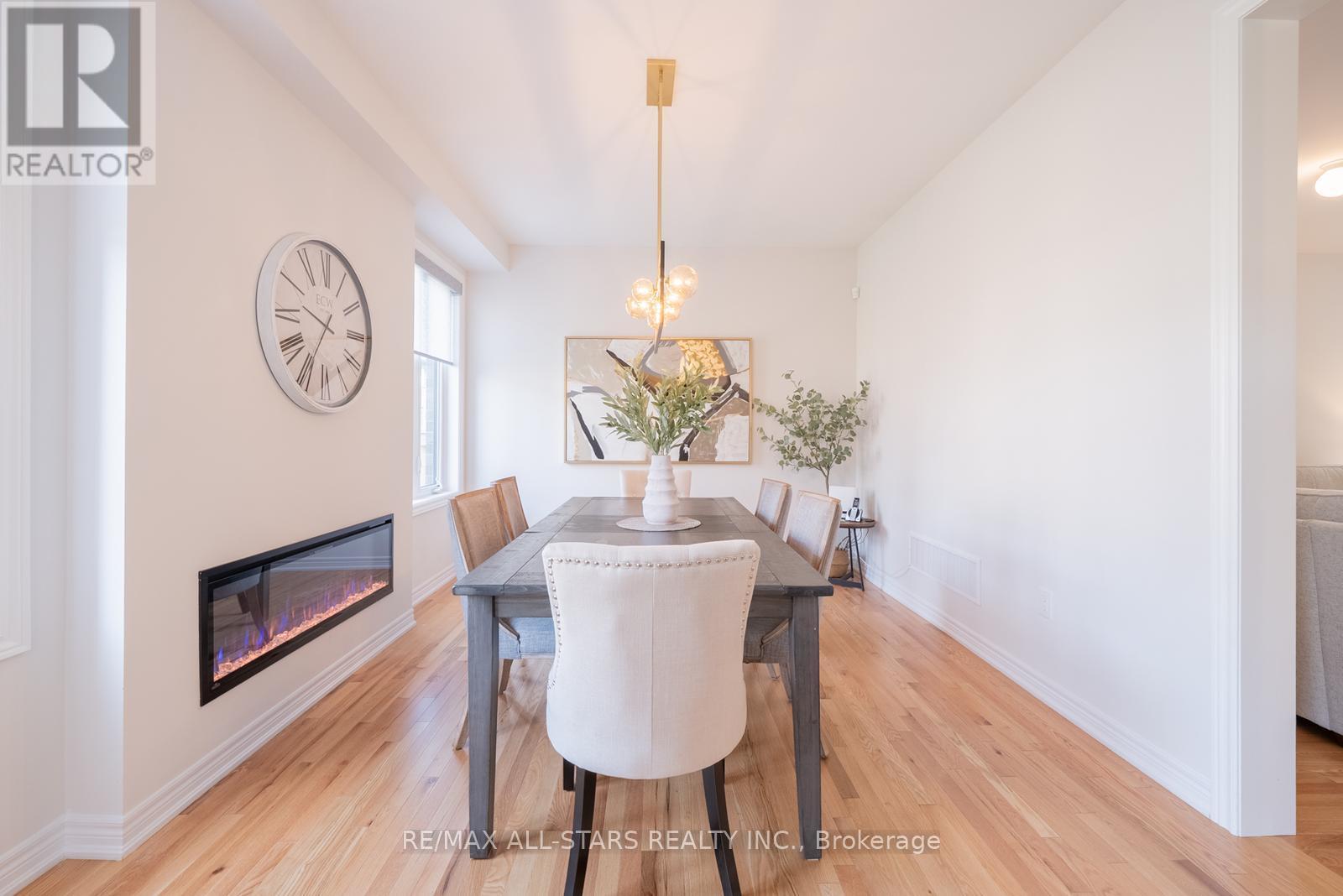 197 Boundary Boulevard, Whitchurch-Stouffville, Ontario  L4A 4W3 - Photo 17 - N12394070