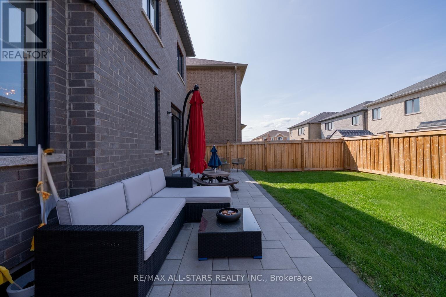 197 Boundary Boulevard, Whitchurch-Stouffville, Ontario  L4A 4W3 - Photo 45 - N12394070