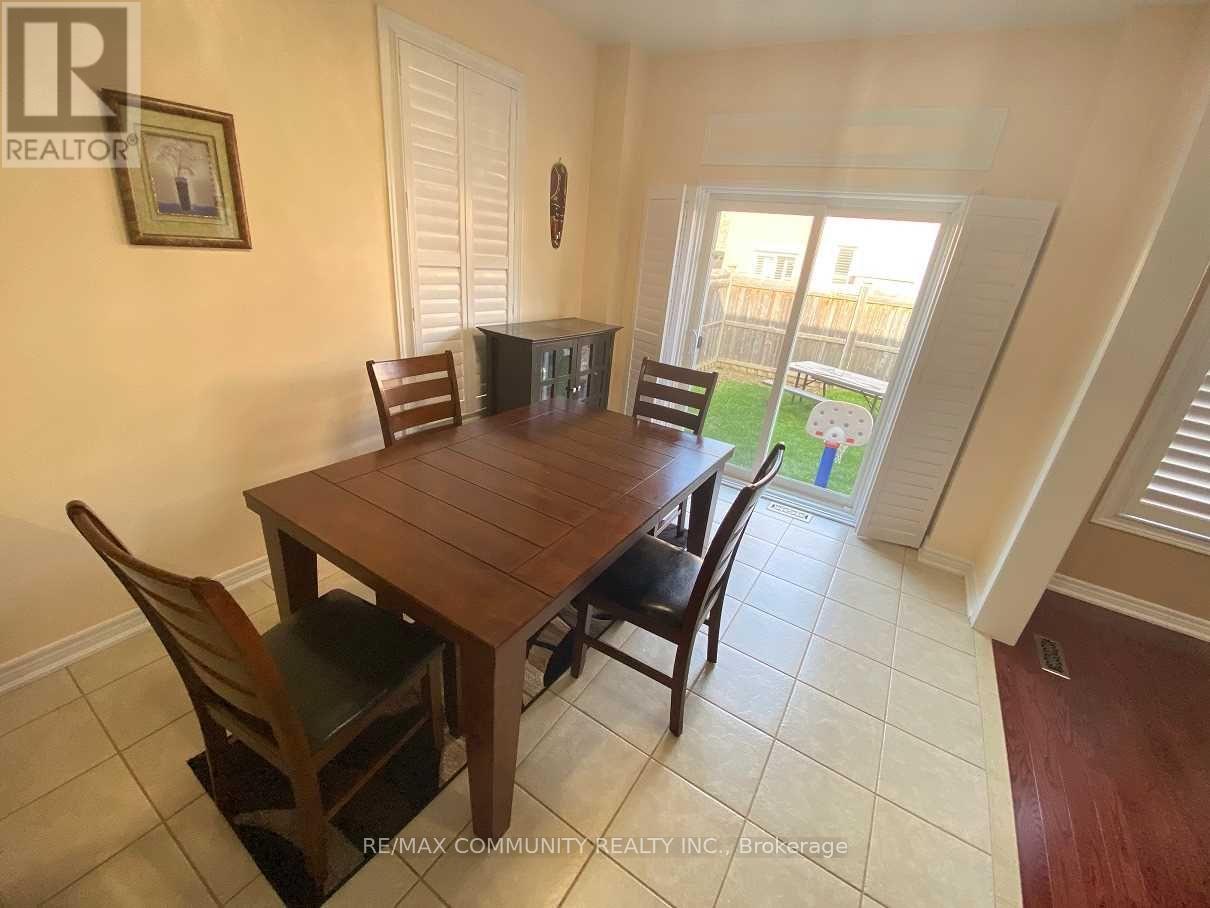 33 Mead Terrace, Markham, Ontario  L6E 1V6 - Photo 12 - N12394113