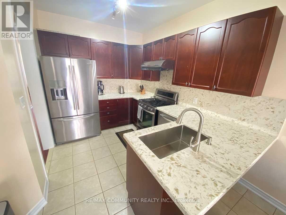 33 Mead Terrace, Markham, Ontario  L6E 1V6 - Photo 13 - N12394113
