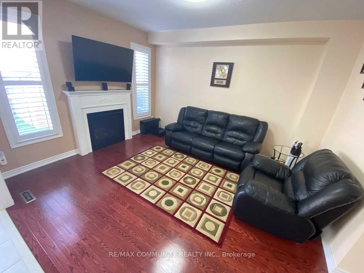 33 Mead Terrace, Markham, Ontario  L6E 1V6 - Photo 15 - N12394113