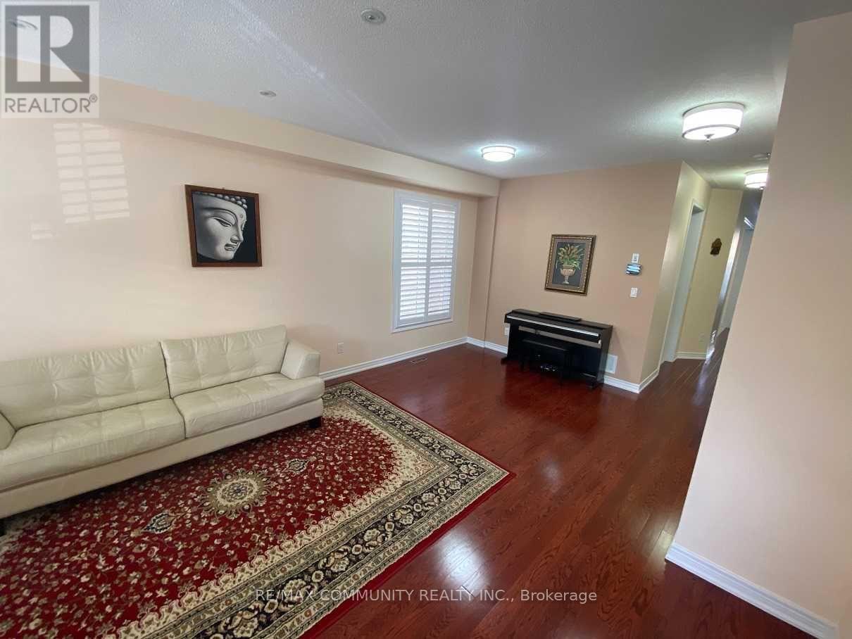 33 Mead Terrace, Markham, Ontario  L6E 1V6 - Photo 16 - N12394113