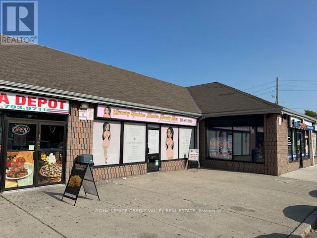 5 - 220 Wexford Road, Brampton, Ontario  L6Z 4N7 - Photo 2 - W12392862