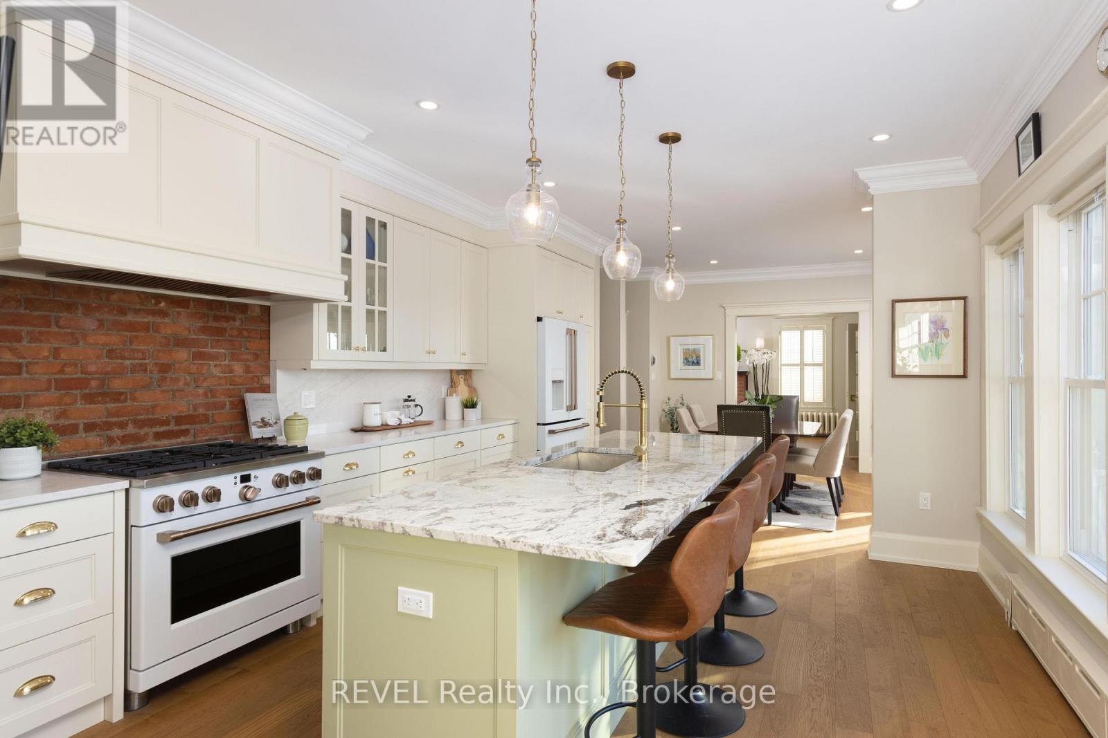 50 Hillcrest Avenue, St. Catharines, Ontario  L2R 4Y1 - Photo 16 - X12394210