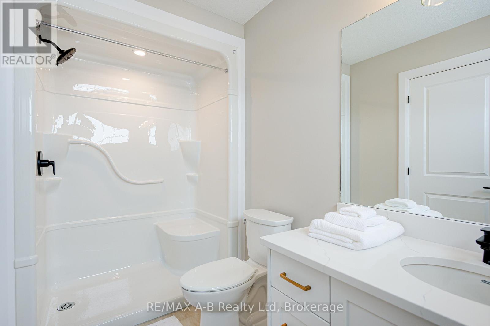 18 Linda Drive, Huron East (Seaforth), Ontario  N0K 1W0 - Photo 30 - X12394141