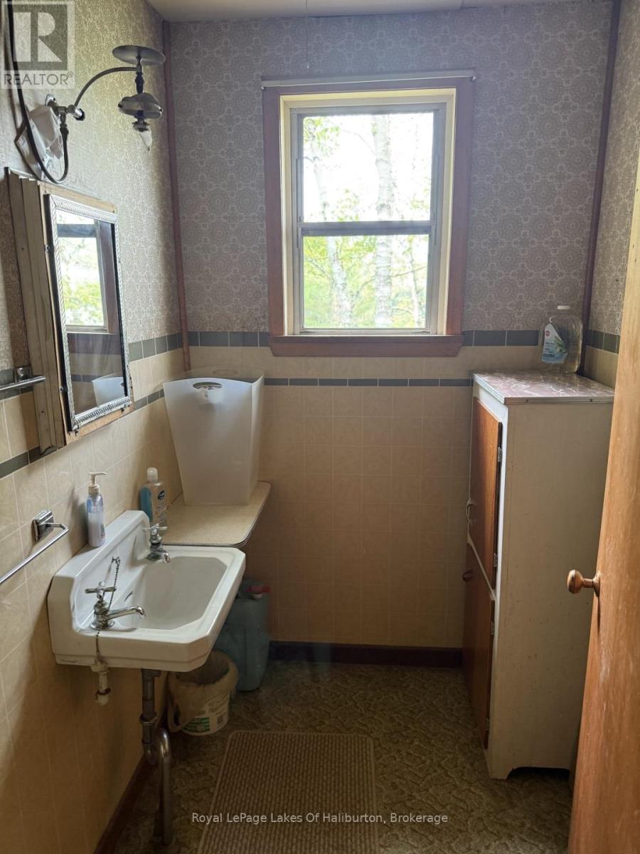 1407 Paynes Road, Highlands East, Ontario  K0M 2Y0 - Photo 20 - X12394240