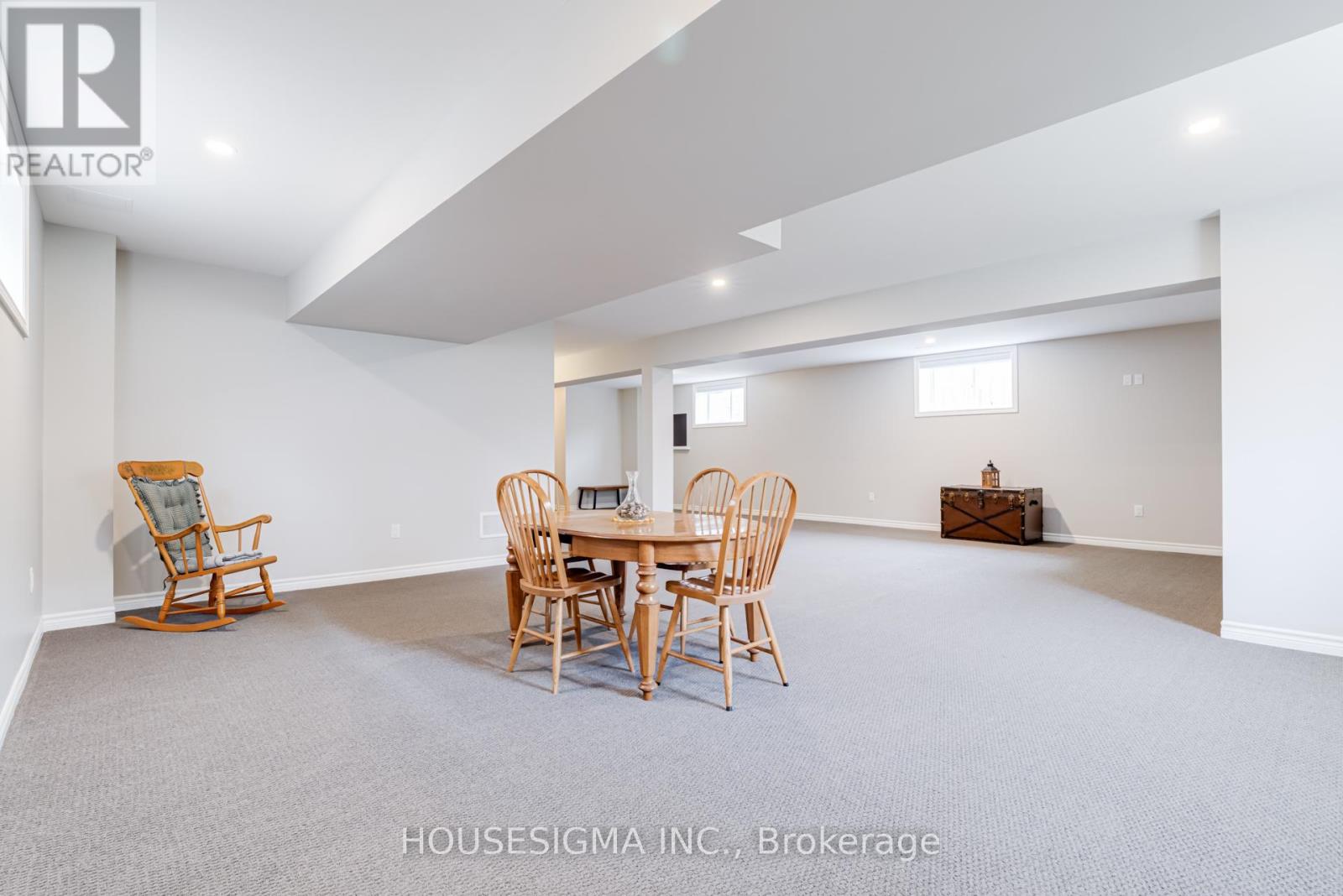 208 Breton Street, Clearview, Ontario  L0M 1S0 - Photo 24 - S12393930