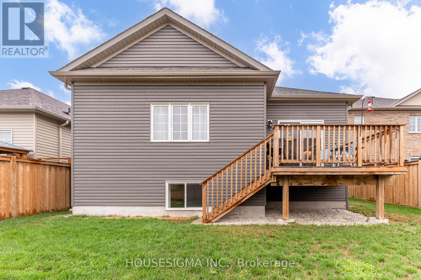 208 Breton Street, Clearview, Ontario  L0M 1S0 - Photo 30 - S12393930