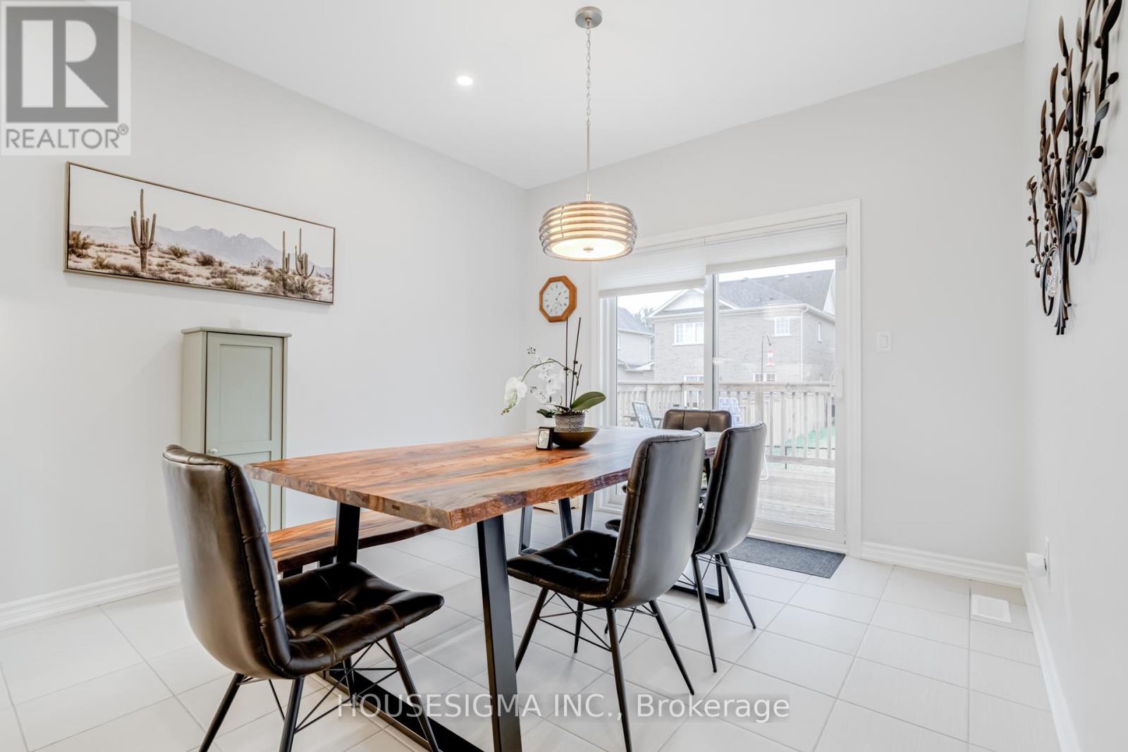 208 Breton Street, Clearview, Ontario  L0M 1S0 - Photo 6 - S12393930