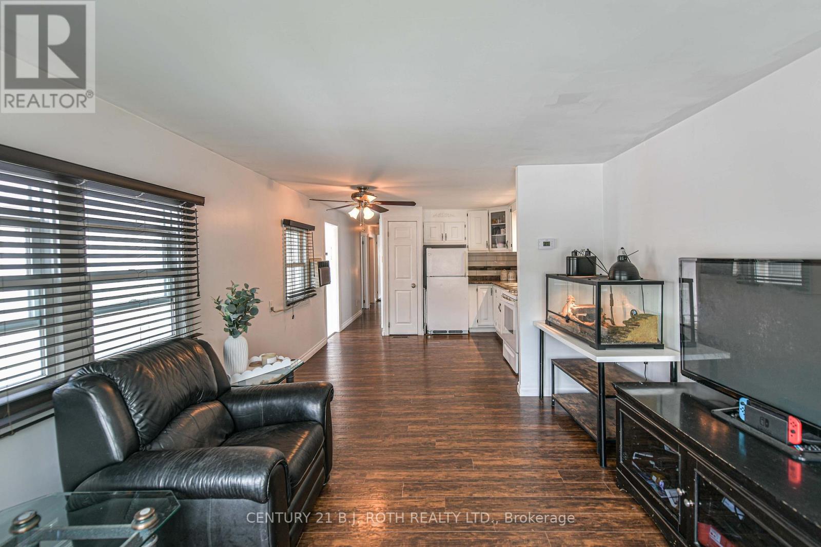 1296 Madison Street, Severn, Ontario  L3V 0V1 - Photo 12 - S12394040