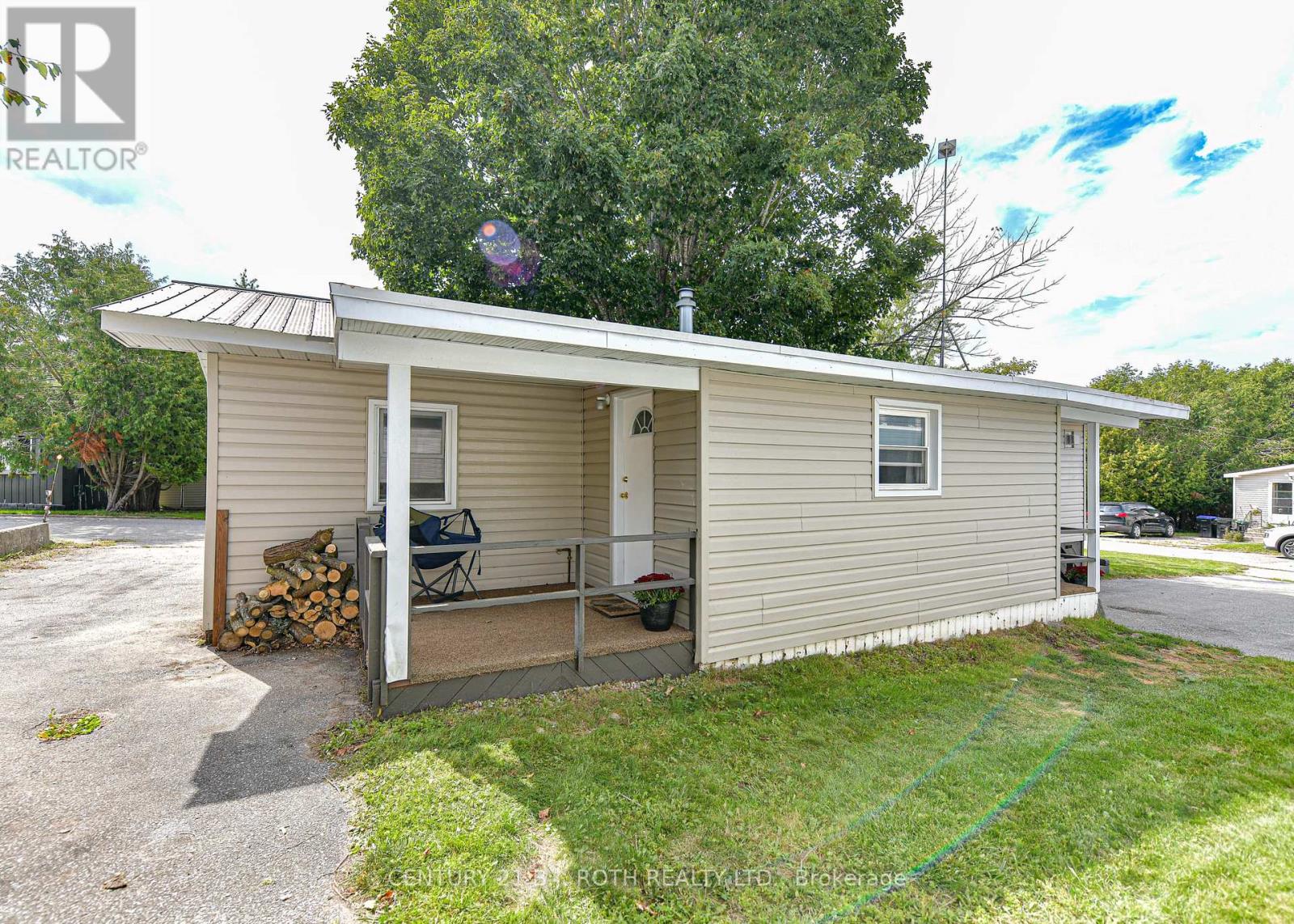 1296 Madison Street, Severn, Ontario  L3V 0V1 - Photo 30 - S12394040