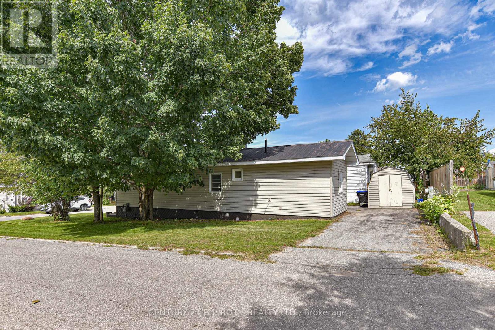 1296 Madison Street, Severn, Ontario  L3V 0V1 - Photo 32 - S12394040
