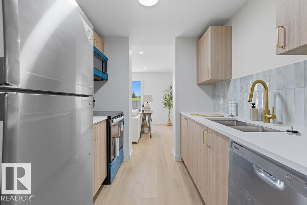 121 Abbottsfield Rd Nw, Edmonton, Alberta  T5W 4S9 - Photo 4 - E4457015