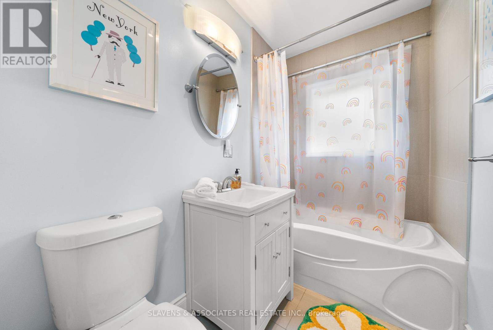 102 Gilbert Avenue, Toronto, Ontario  M6E 4W1 - Photo 31 - W12393947