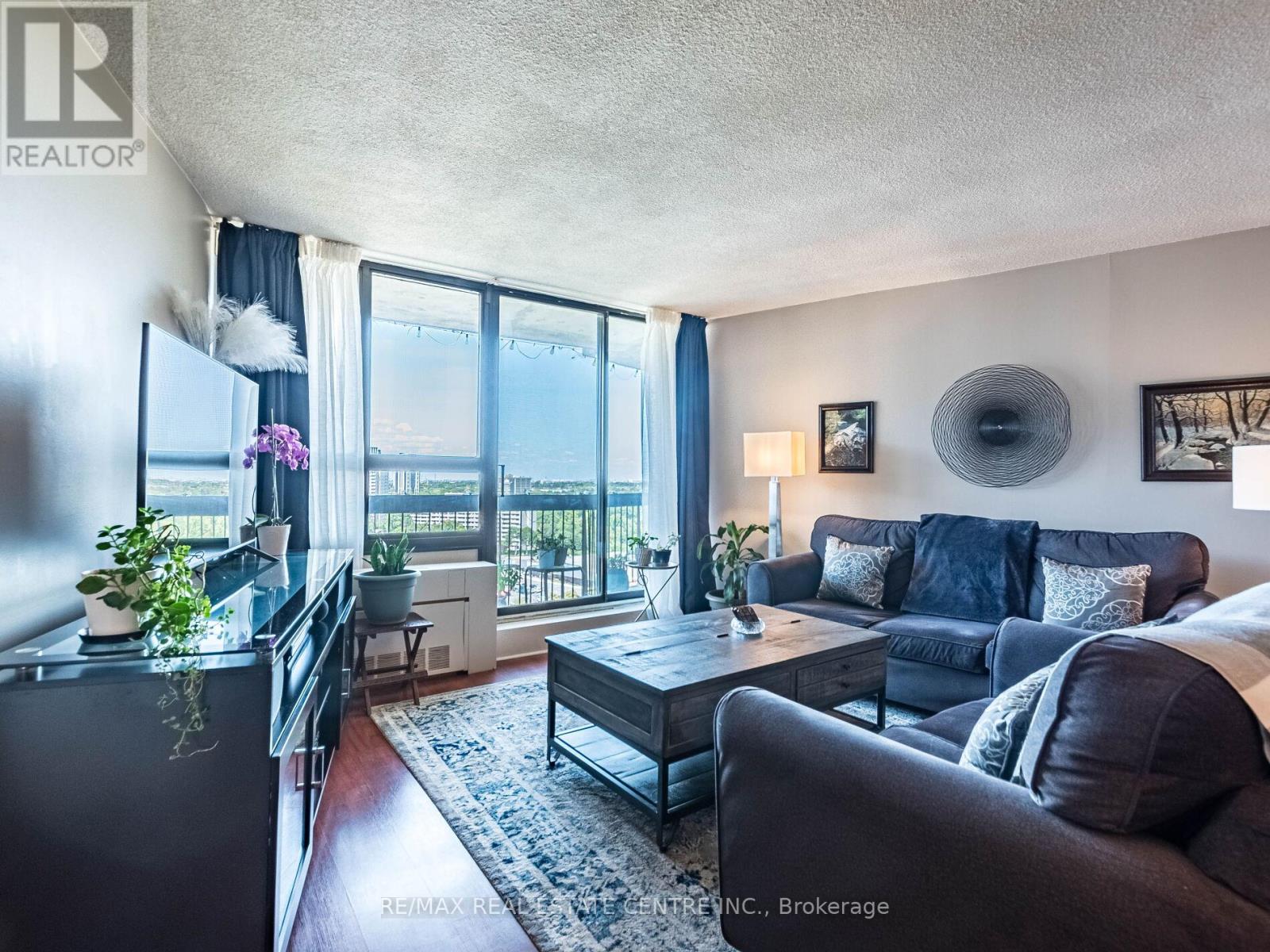 1515 - 50 Mississauga Valley Boulevard, Mississauga, Ontario  L5A 3S2 - Photo 11 - W12394008