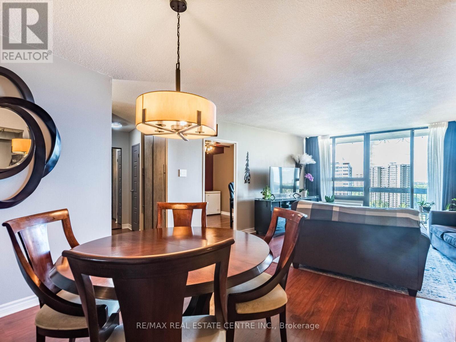 1515 - 50 Mississauga Valley Boulevard, Mississauga, Ontario  L5A 3S2 - Photo 15 - W12394008
