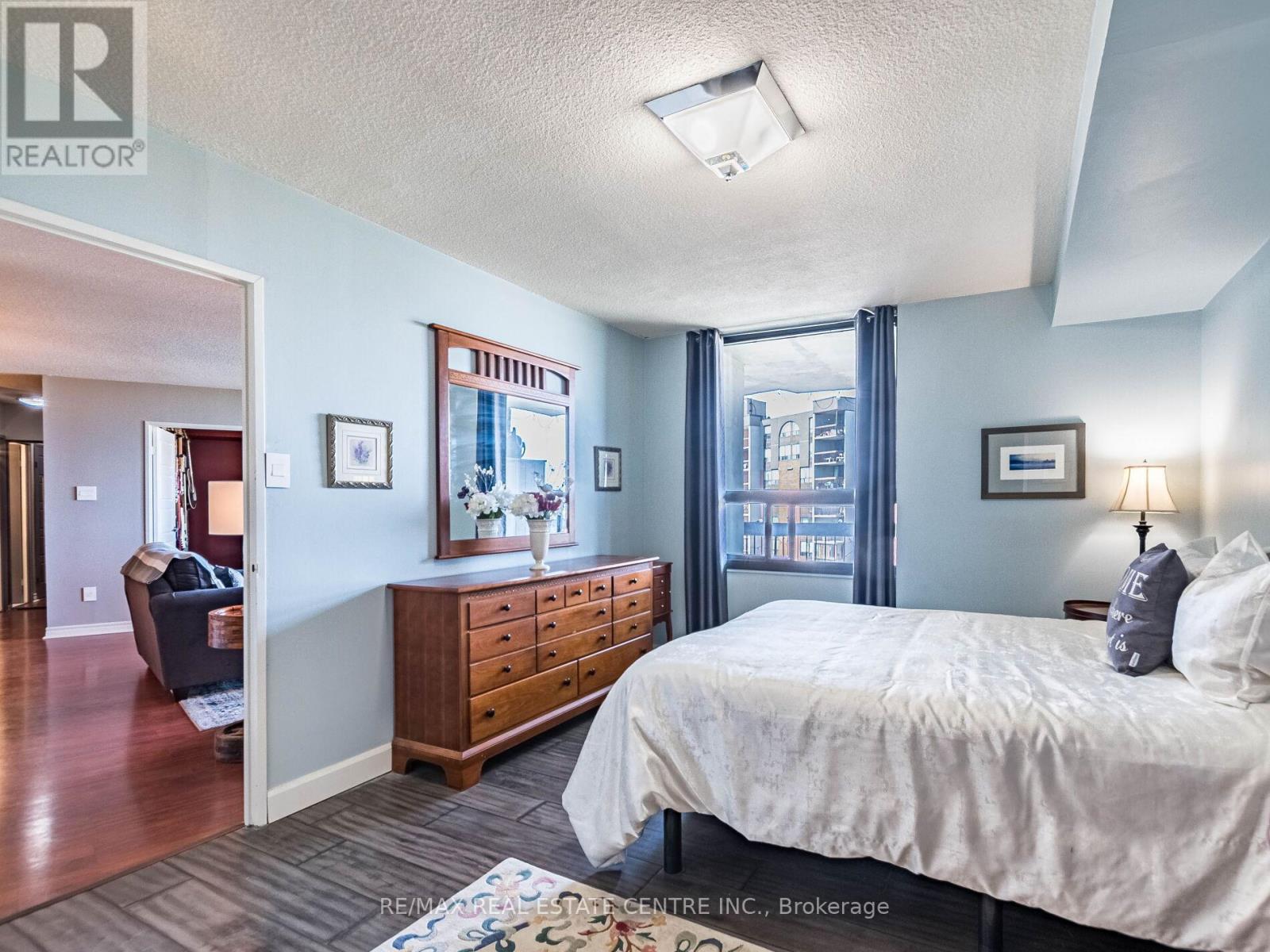 1515 - 50 Mississauga Valley Boulevard, Mississauga, Ontario  L5A 3S2 - Photo 23 - W12394008