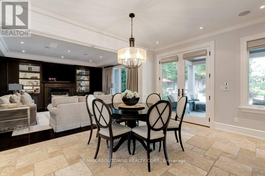 1237 Donlea Crescent, Oakville, Ontario  L6J 1V8 - Photo 15 - W12394022