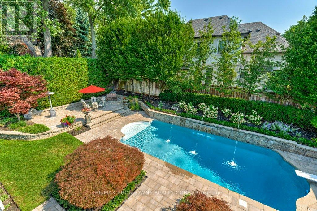 Property at 1237 DONLEA CRESCENT image 2