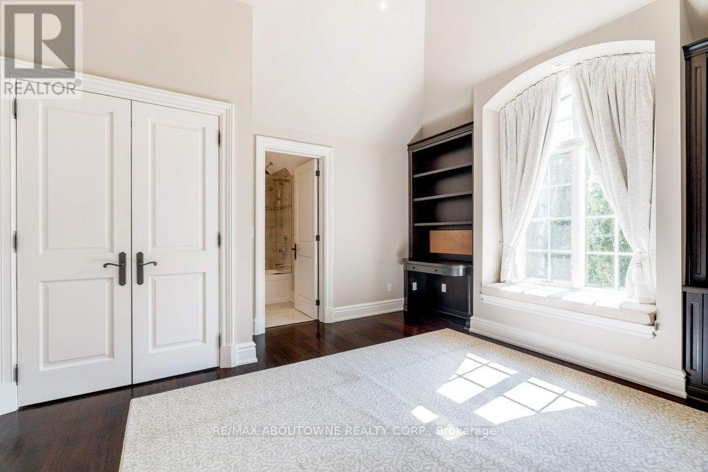 1237 Donlea Crescent, Oakville, Ontario  L6J 1V8 - Photo 26 - W12394022