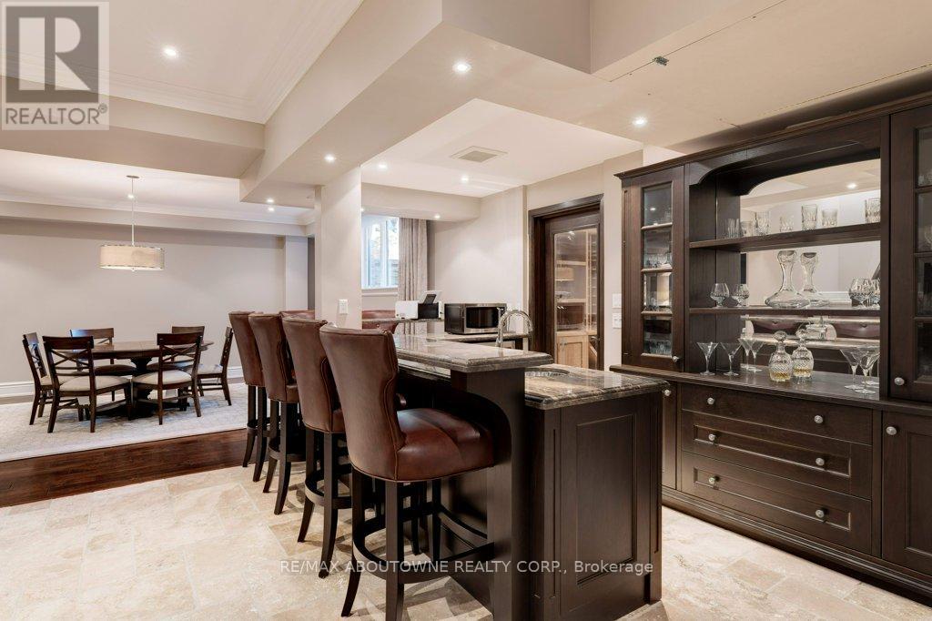 1237 Donlea Crescent, Oakville, Ontario  L6J 1V8 - Photo 40 - W12394022
