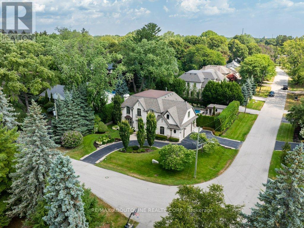 1237 Donlea Crescent, Oakville, Ontario  L6J 1V8 - Photo 50 - W12394022