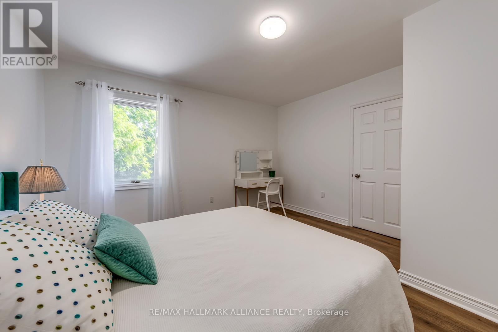157 Trelawn Avenue, Oakville, Ontario  L6J 4R3 - Photo 26 - W12394032