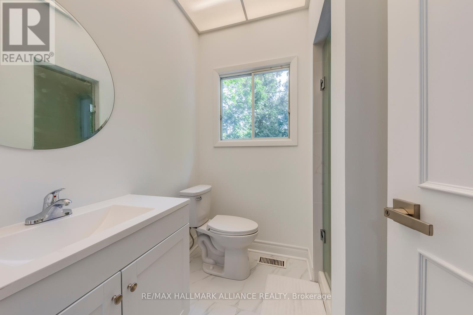 157 Trelawn Avenue, Oakville, Ontario  L6J 4R3 - Photo 30 - W12394032