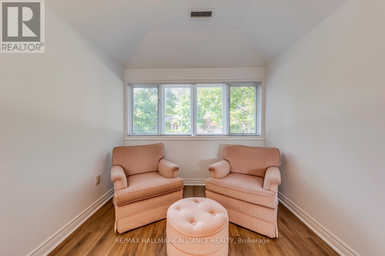 157 Trelawn Avenue, Oakville, Ontario  L6J 4R3 - Photo 34 - W12394032
