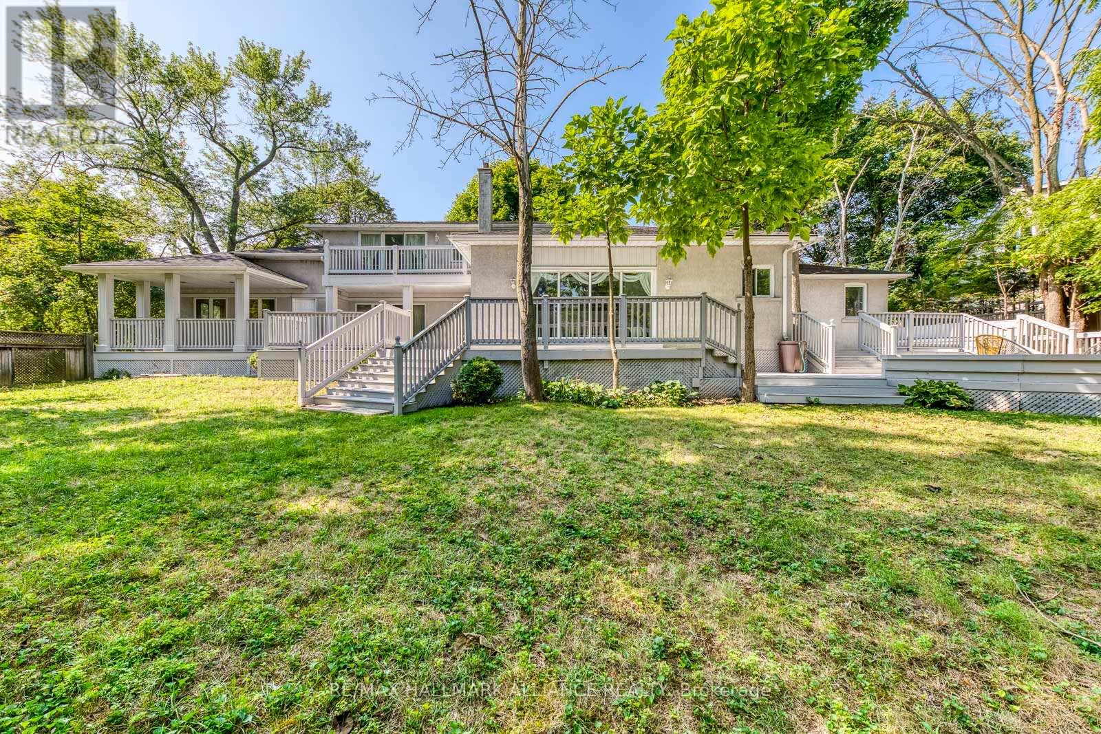 157 Trelawn Avenue, Oakville, Ontario  L6J 4R3 - Photo 41 - W12394032