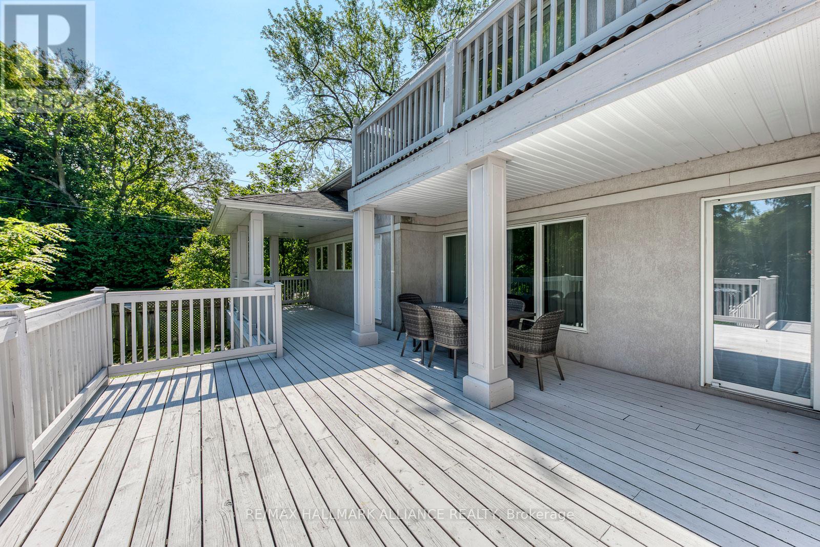157 Trelawn Avenue, Oakville, Ontario  L6J 4R3 - Photo 44 - W12394032