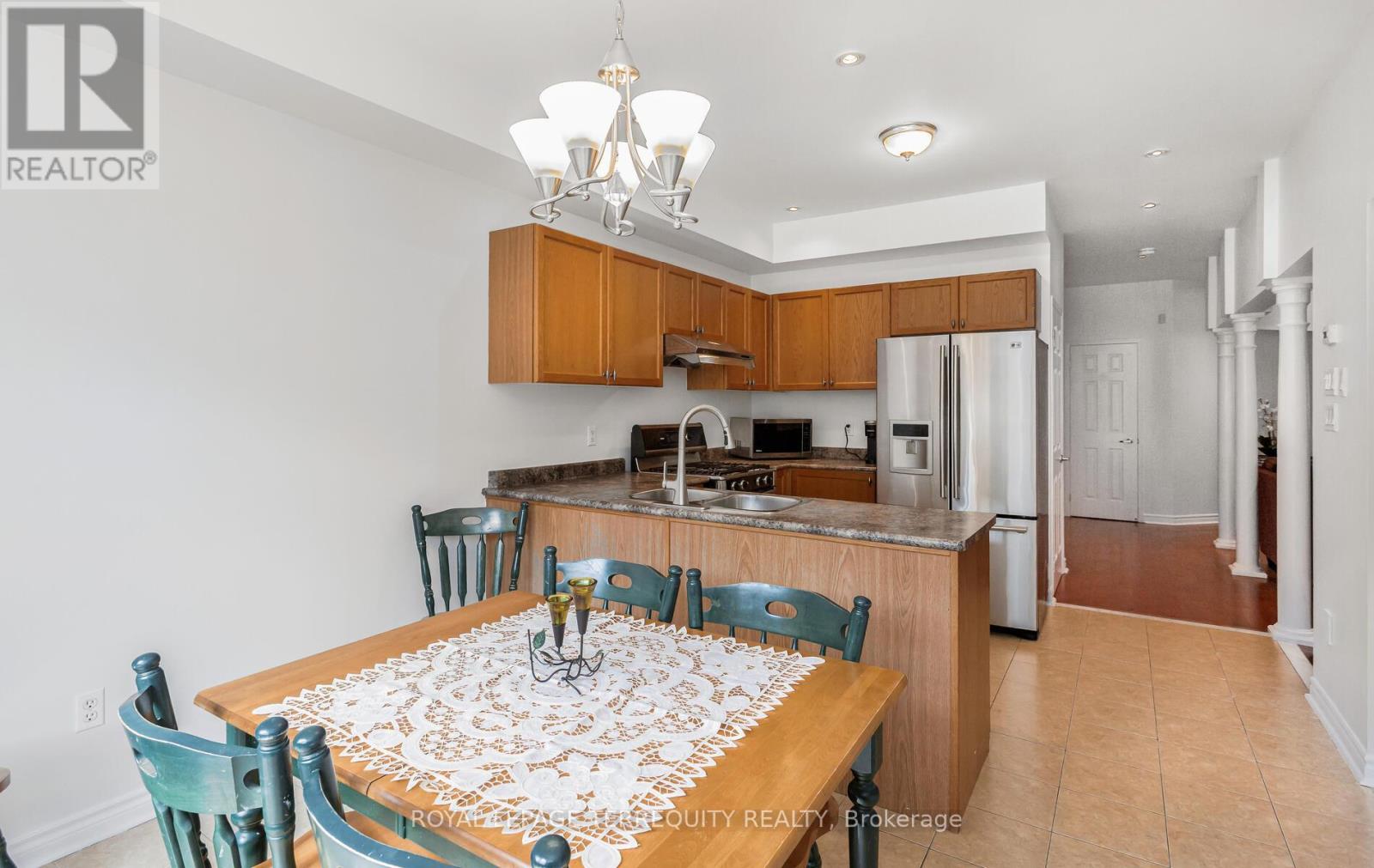 4762 Allegheny Road, Mississauga (Hurontario), Ontario  L5R 0A6 - Photo 13 - W12394048