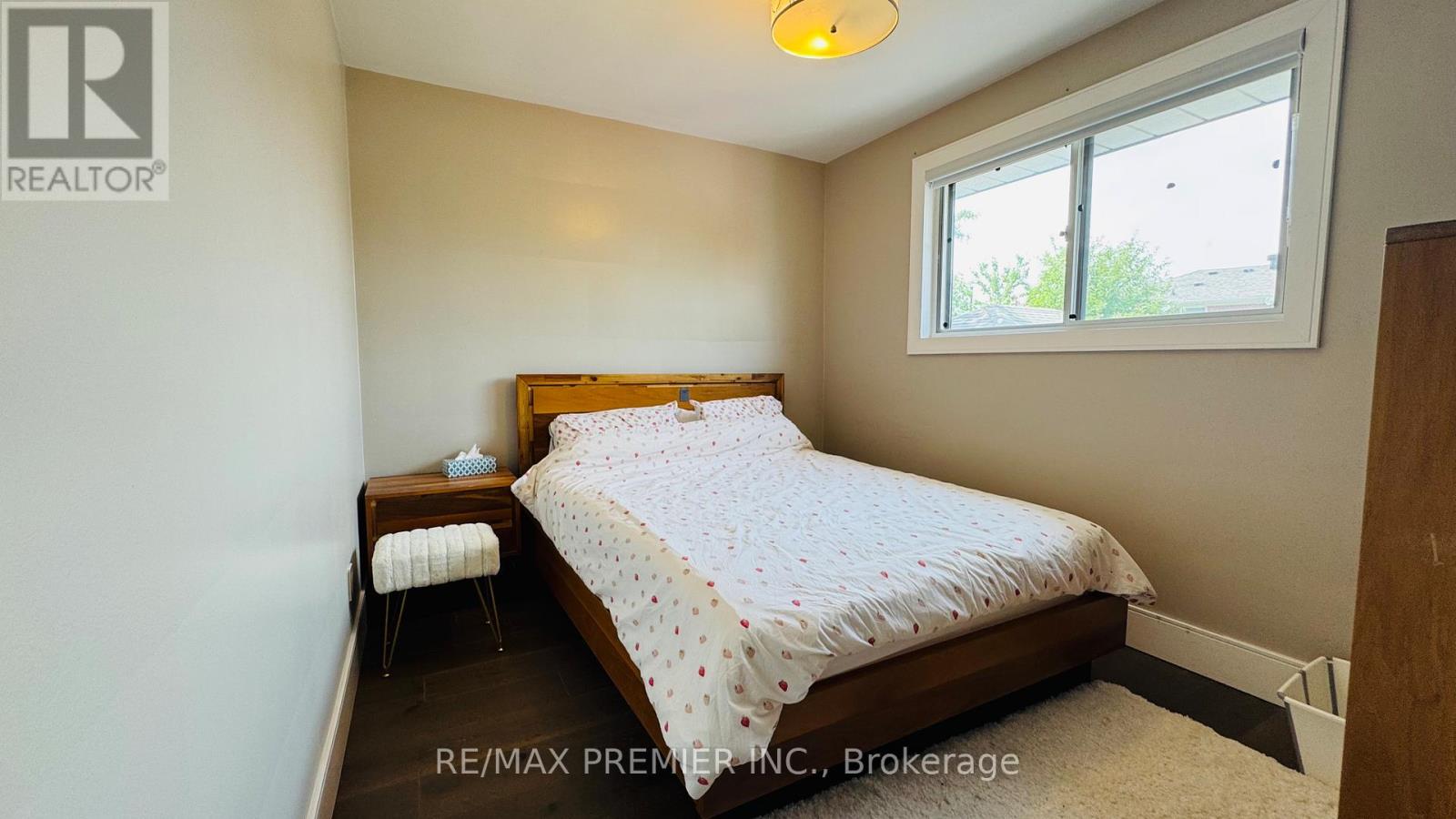 102 Northover Street, Toronto (Glenfield-Jane Heights), Ontario  M3L 1W7 - Photo 12 - W12394092