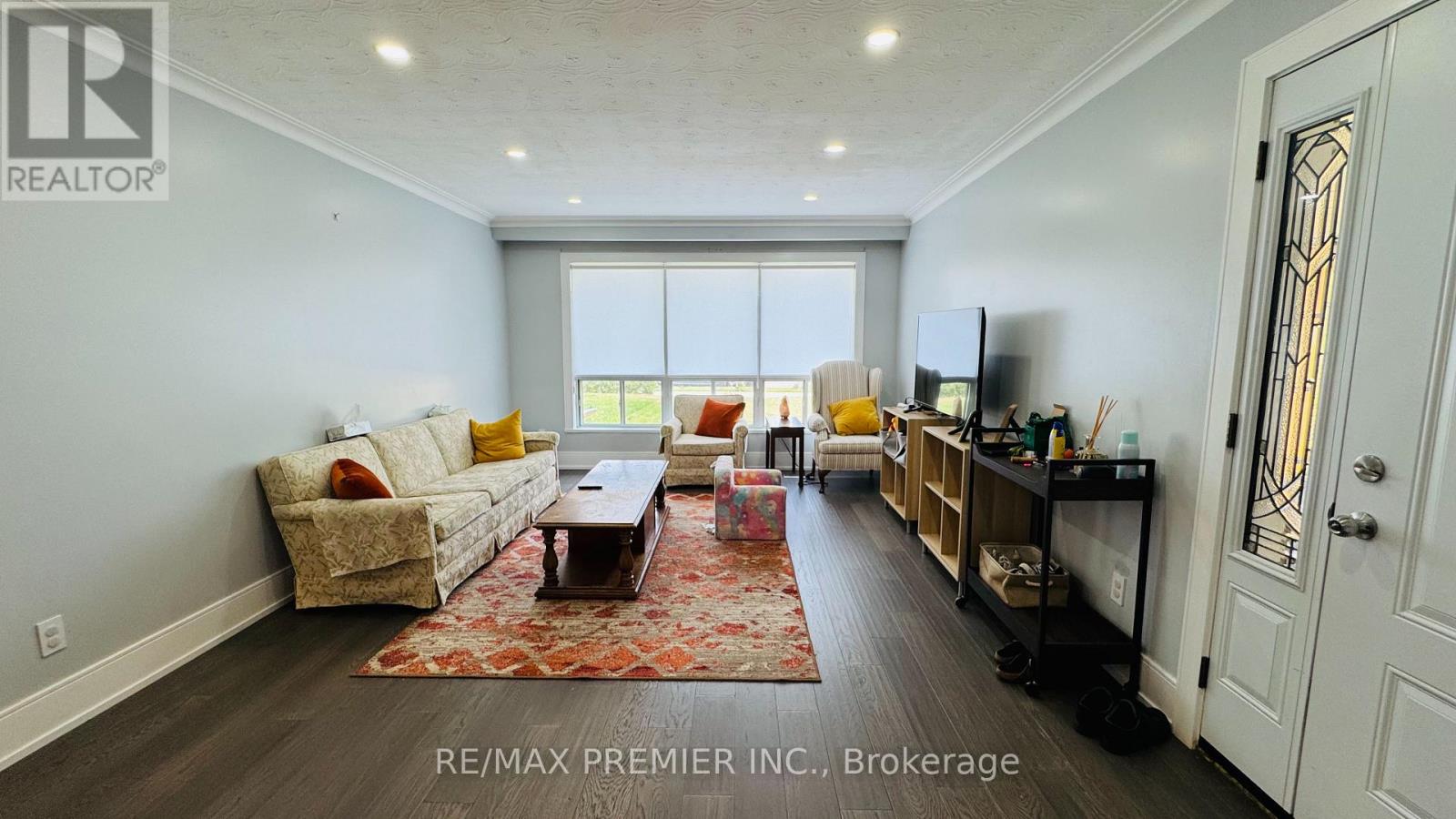 102 Northover Street, Toronto (Glenfield-Jane Heights), Ontario  M3L 1W7 - Photo 5 - W12394092